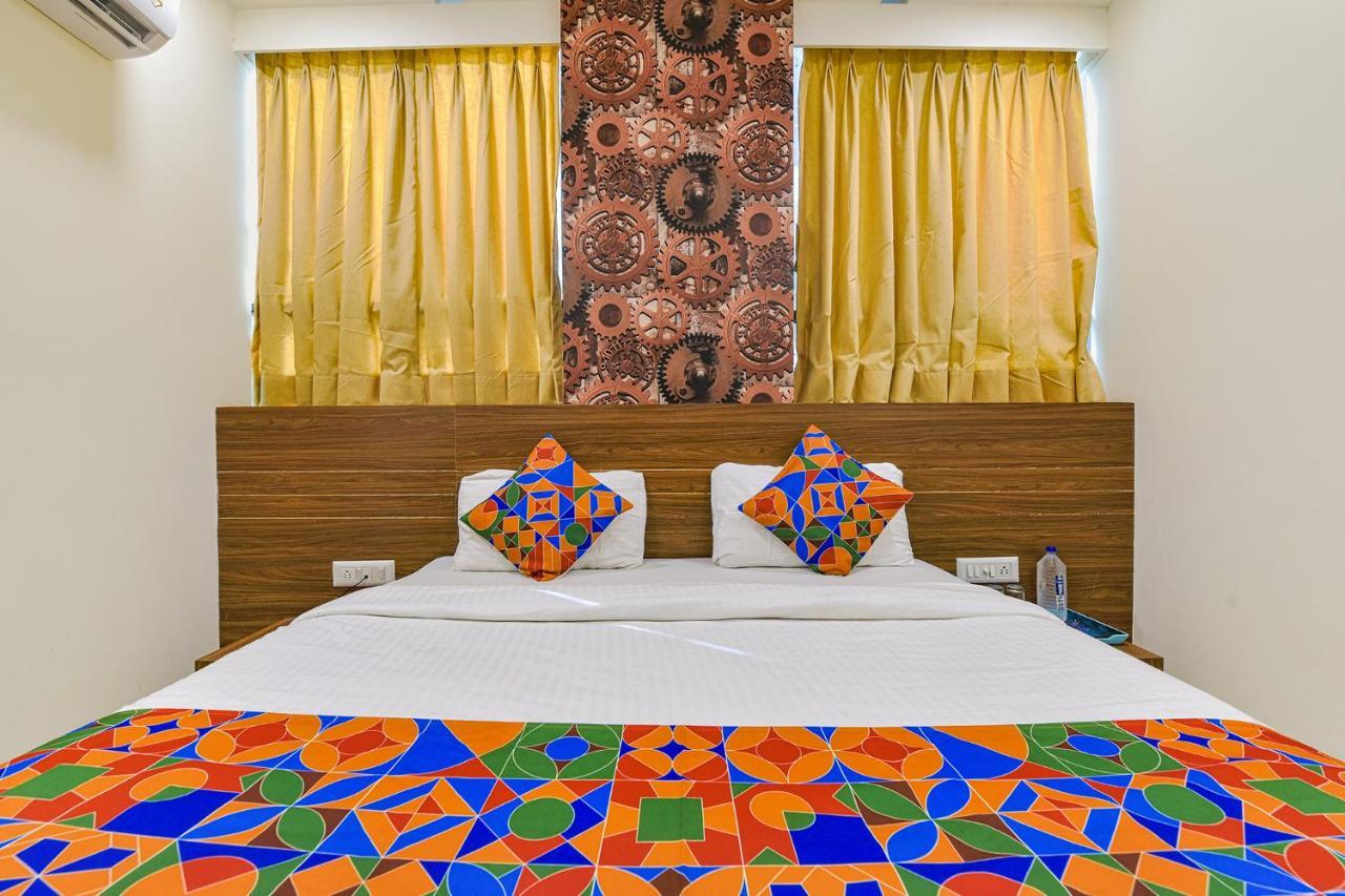 Fabexpress Pearl Villa Ahmedabad Exteriör bild